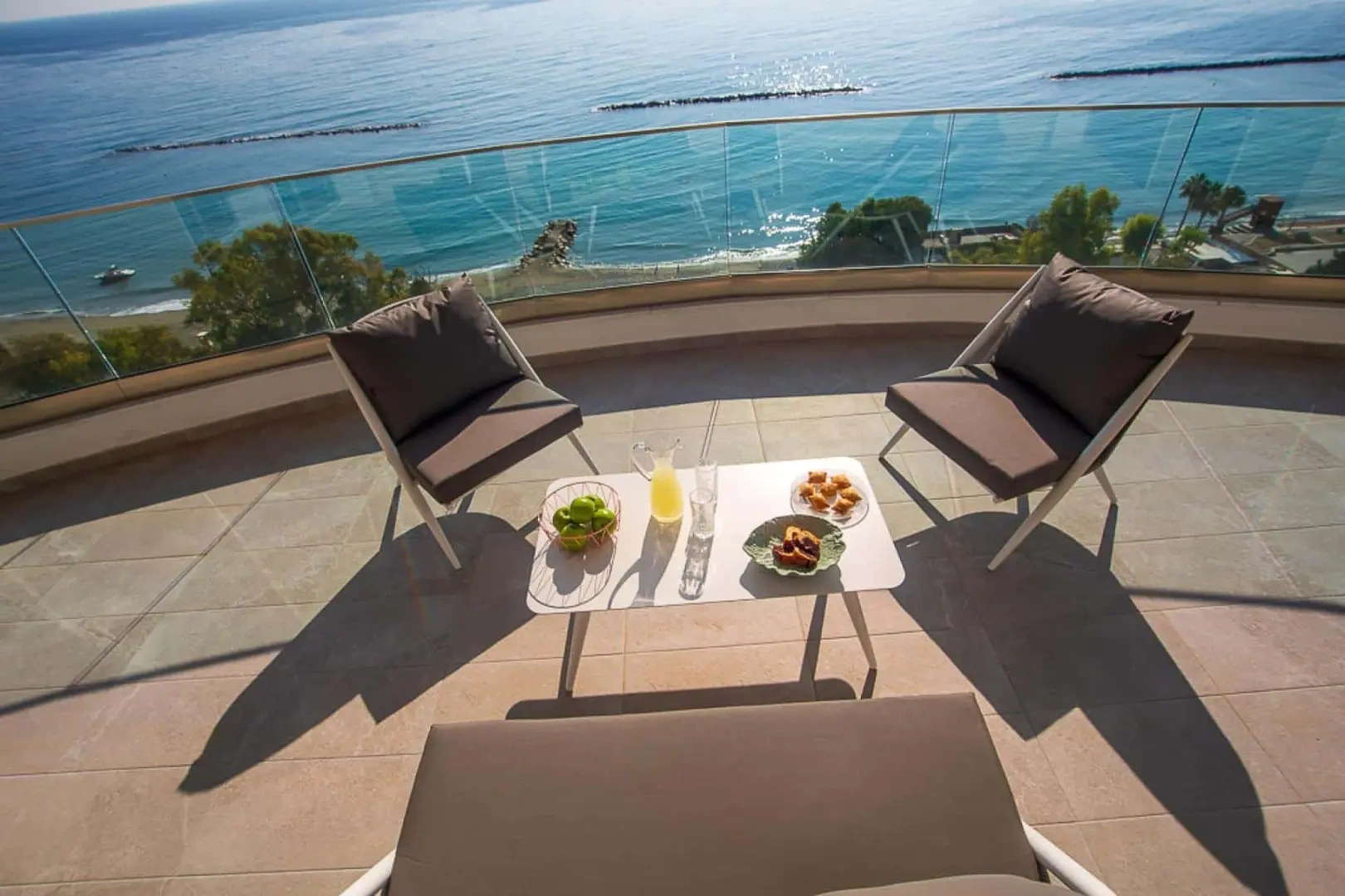 2 - venda apartamento frente ao mar limassol limassol chipre