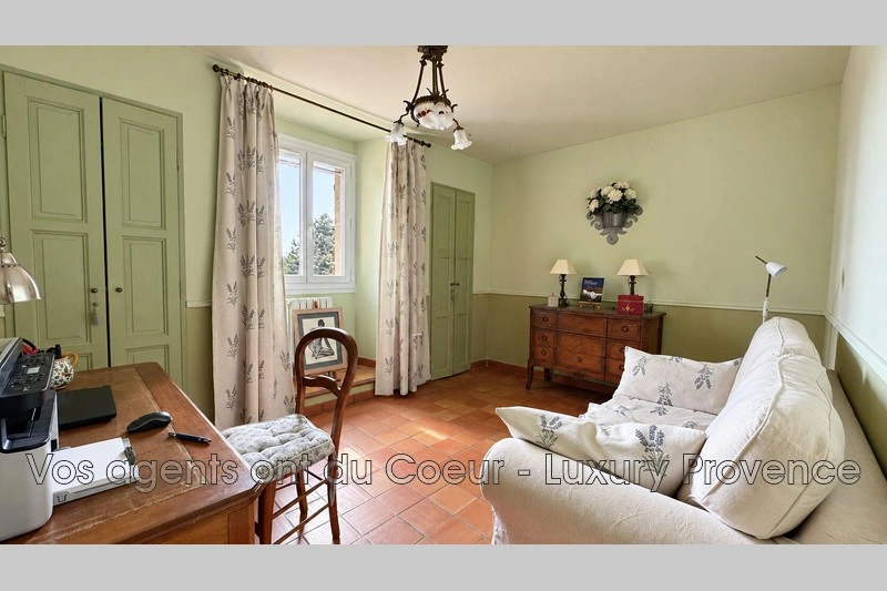 2 - villa for sale in fuveau bouches-du-rhône france