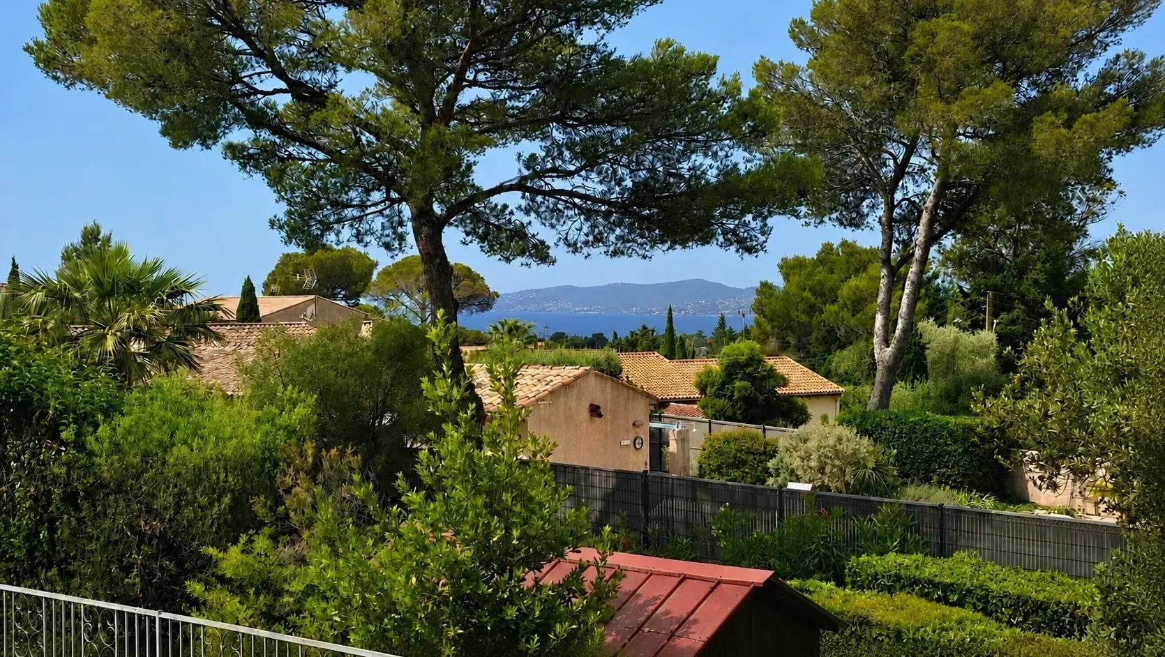 2 - sea view villa for sale in saint-raphaël var france