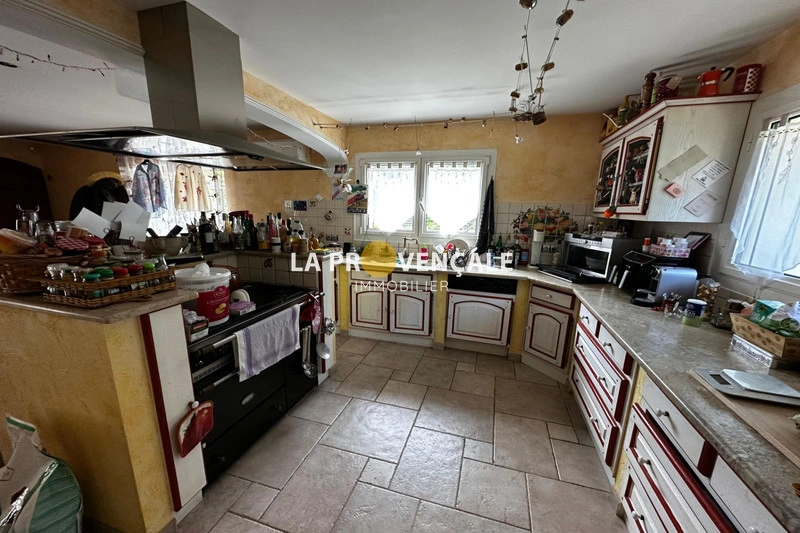2 - house for sale in gréasque bouches-du-rhône france