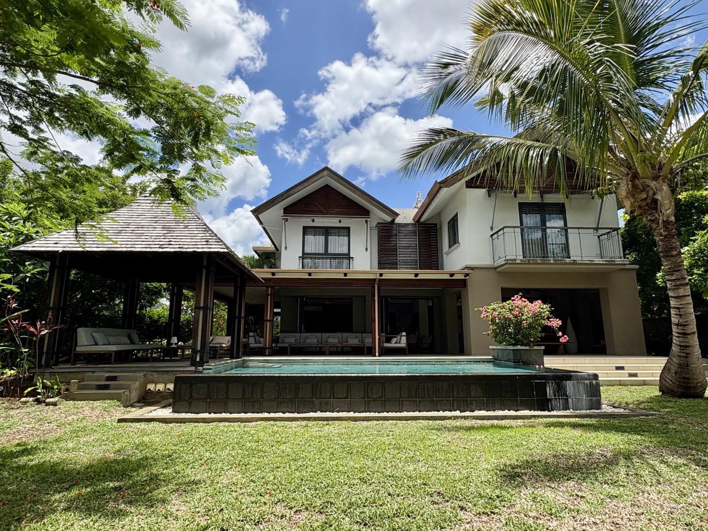 1 - venta casa grande rivière noire rivière noire mauricio
