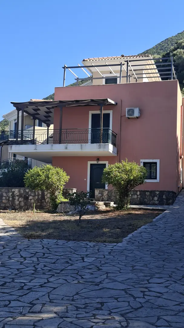 1 - vendita casa vista mare nikiána isole ioniche grecia