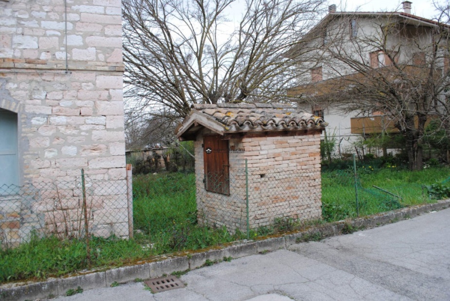 2 - venda propriedade fossombrone marcas itália