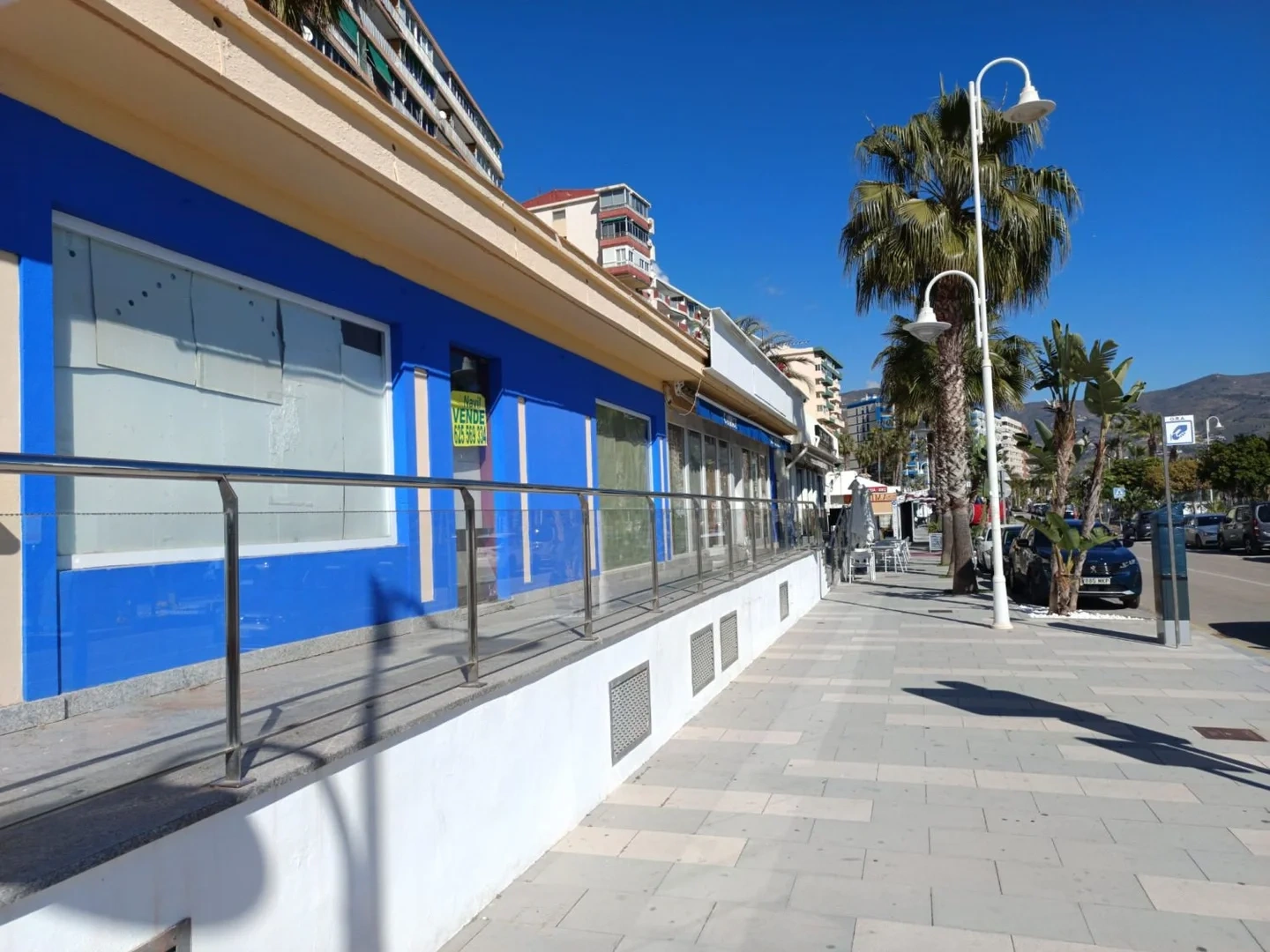 1 - vente commerce pieds dans l'eau almuñecar andalousie espagne