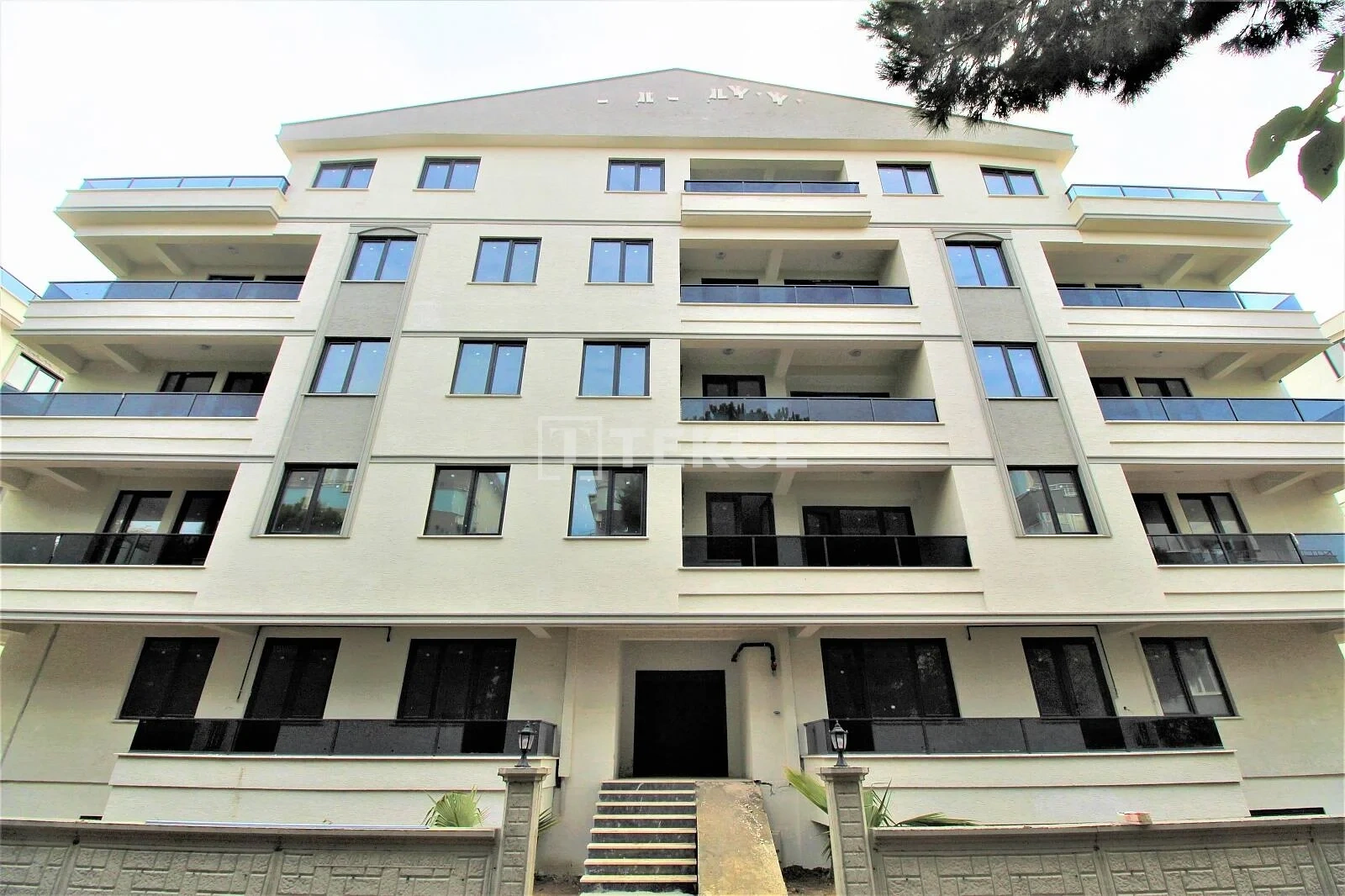 2 - beach walk apartment for sale in cinarcik yalova turkey