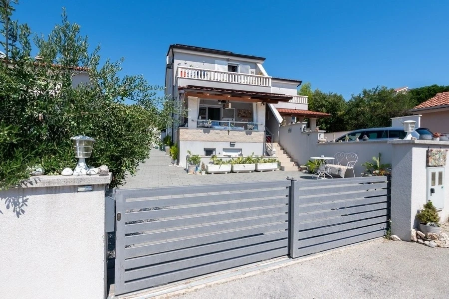 1 - vendita casa vista mare rogoznica sebenico e tenin croazia