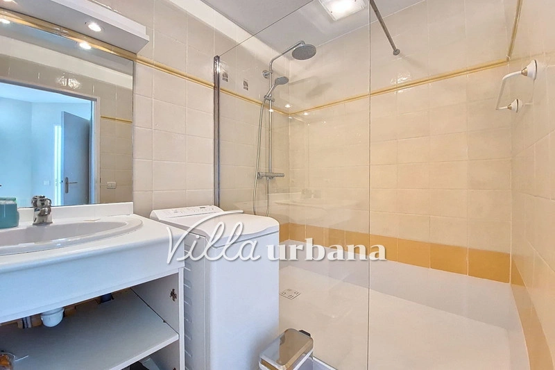 2 - sea view apartment for sale in juan les pins alpes-maritimes france