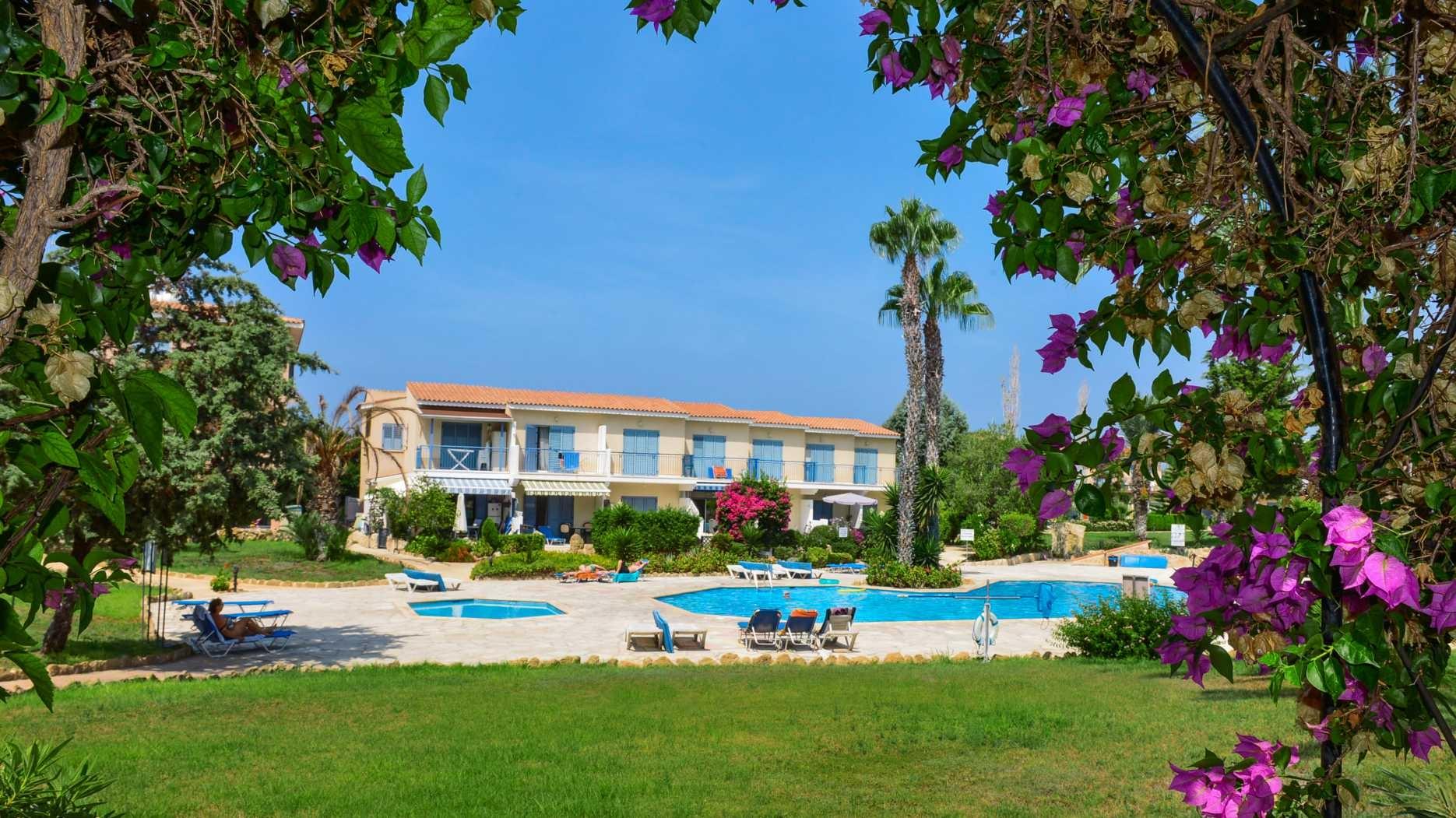 1 - verkoop appartement strand to voet paphos paphos cyprus