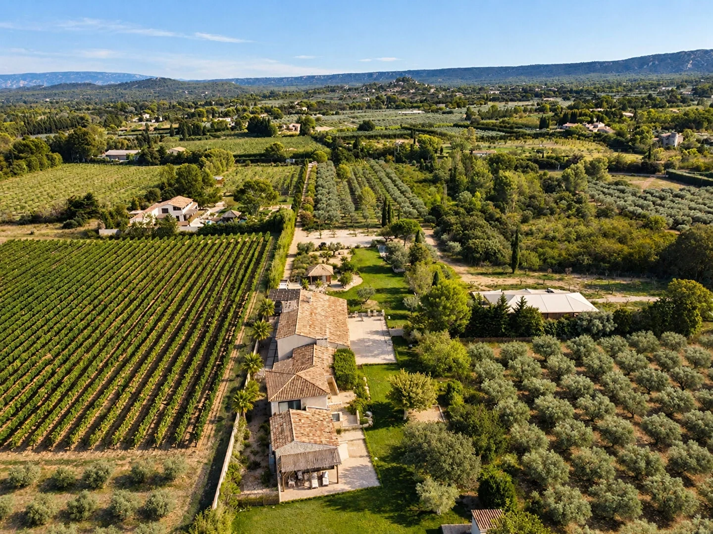 2 - house for sale in eygalières bouches-du-rhône france