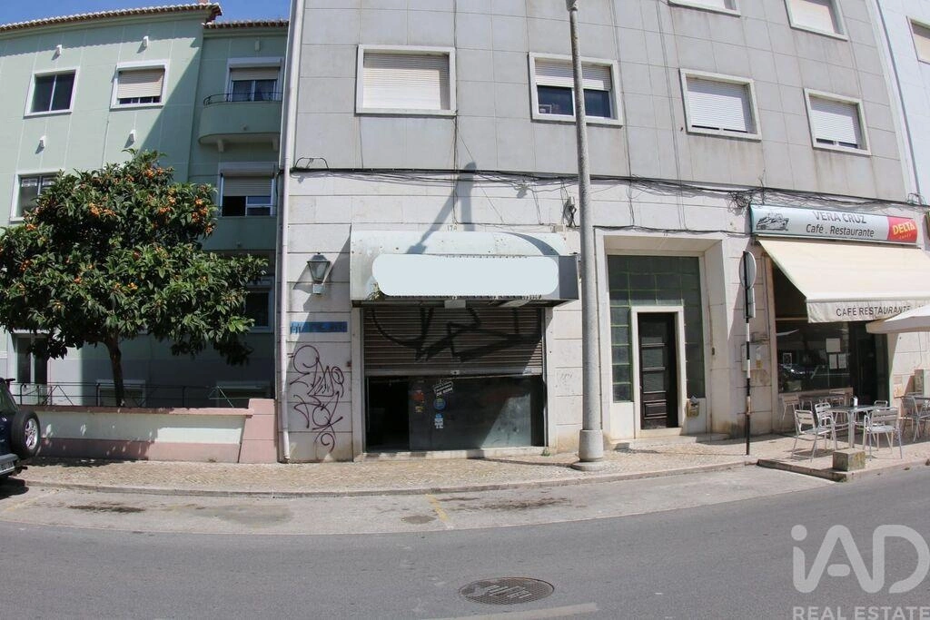 2 - vendita commercio almada regione lisbona portogallo