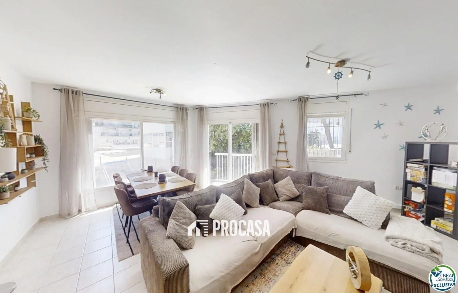 1 - vente appartement plage à pied roses catalogne espagne