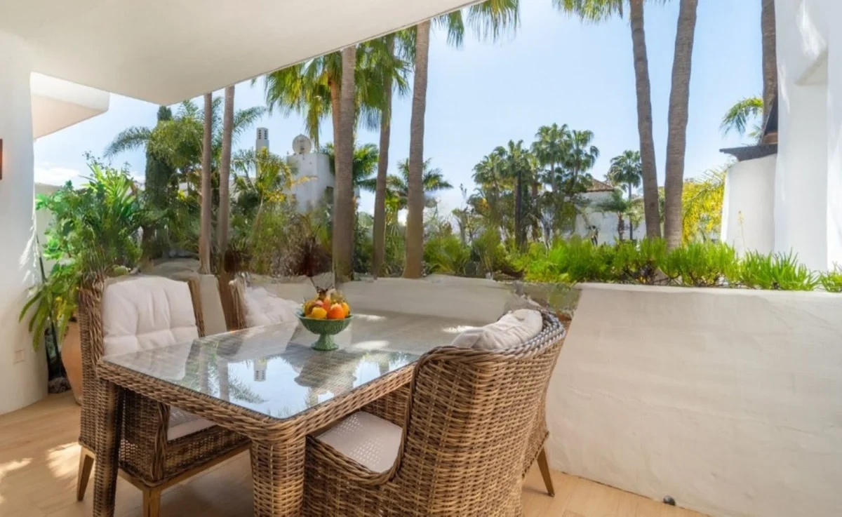 1 - verkauf wohnung direkt am wasser marbella - costa del sol andalusien spanien