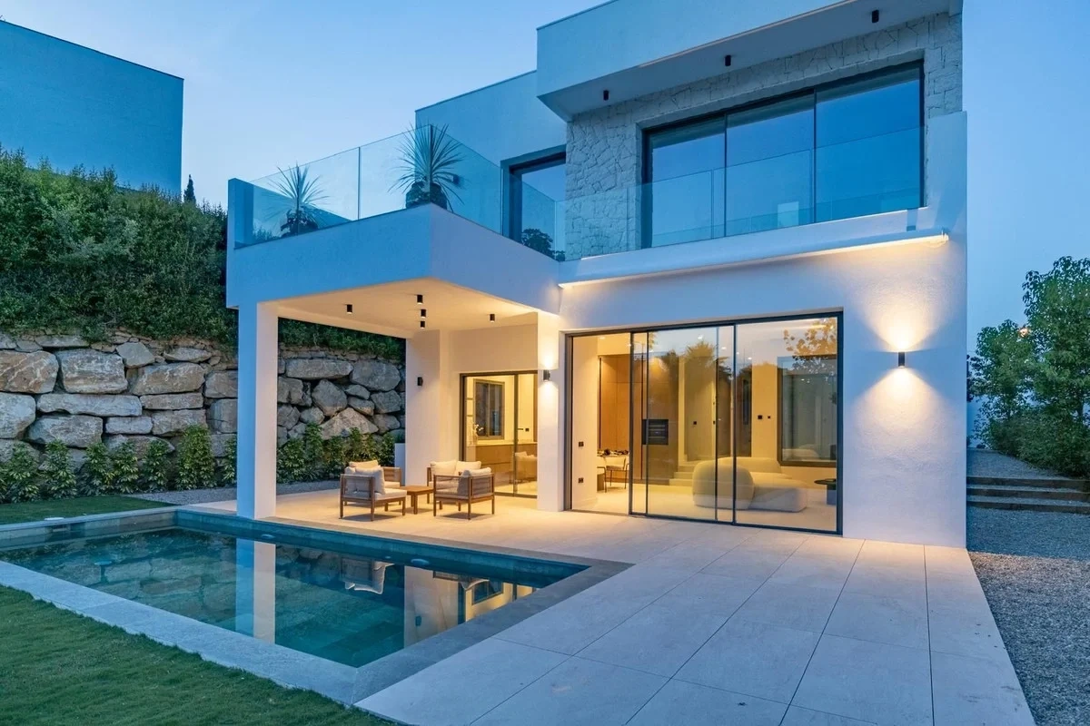 1 - venta casa a pie de playa estepona - costa del sol andalucía españa