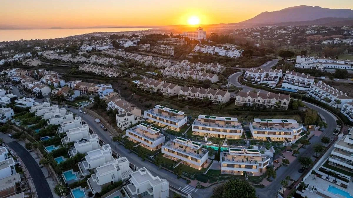 2 - vente maison pieds dans l'eau estepona - costa del sol andalousie espagne