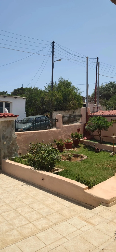 1 bedroom sea view house