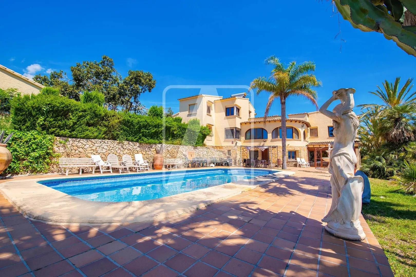 Casa vista de mar com terraco