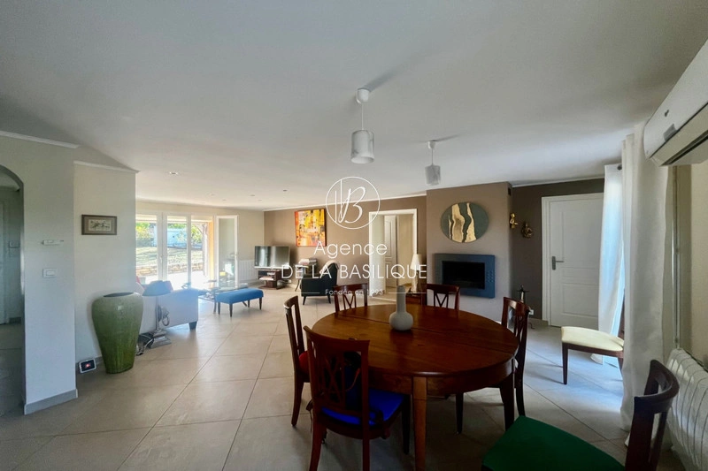 2 - venda casa nans-les-pins var frança