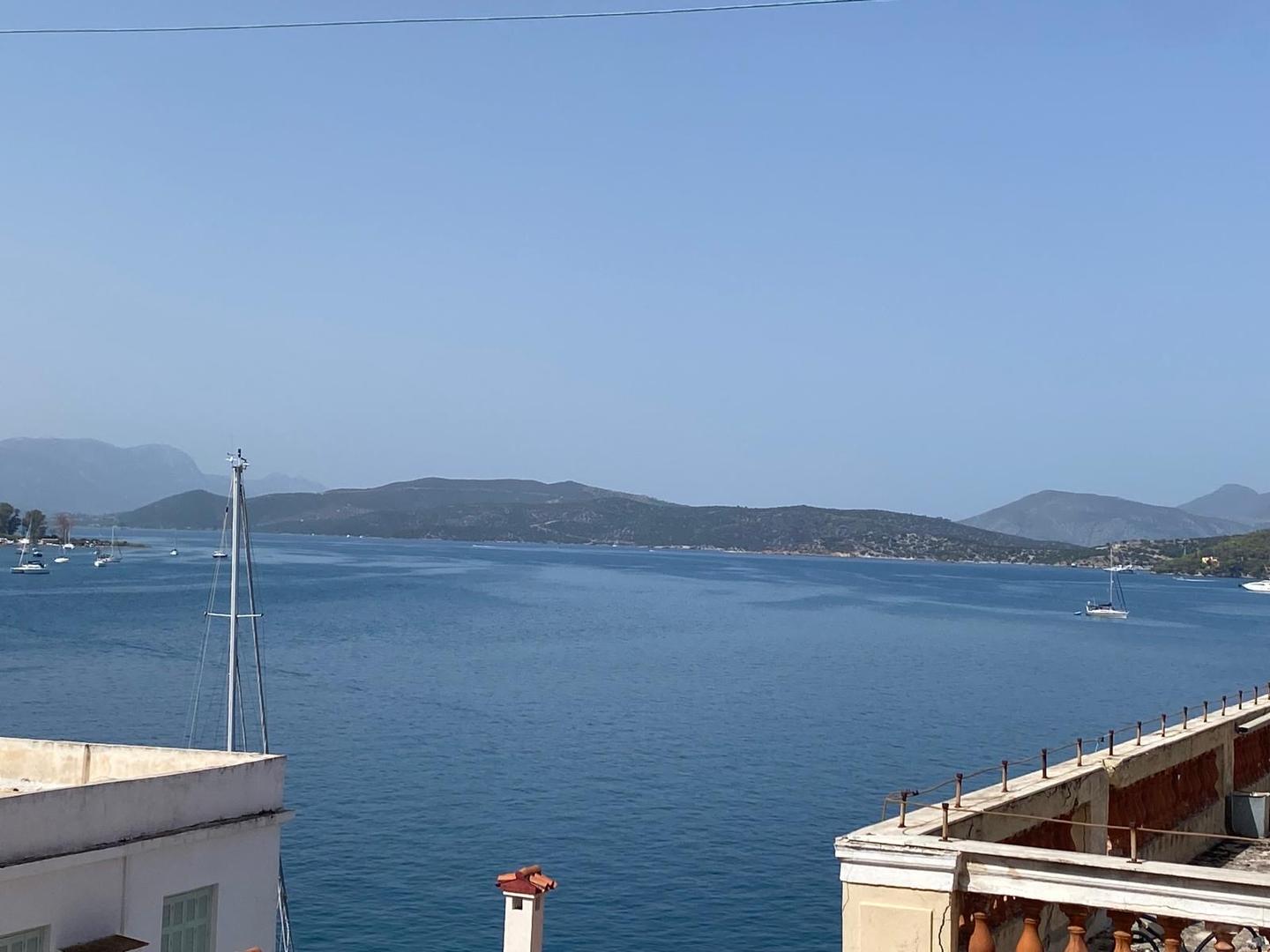 2 - verkoop appartement uitzicht op zee poros attica griekenland