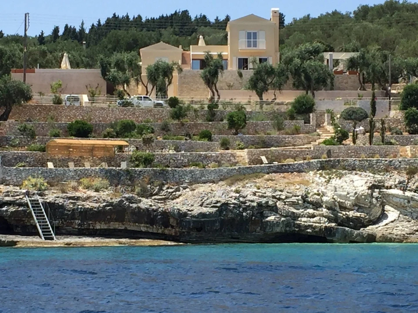 2 - vente maison pieds dans l'eau gáïos îles ioniennes grèce