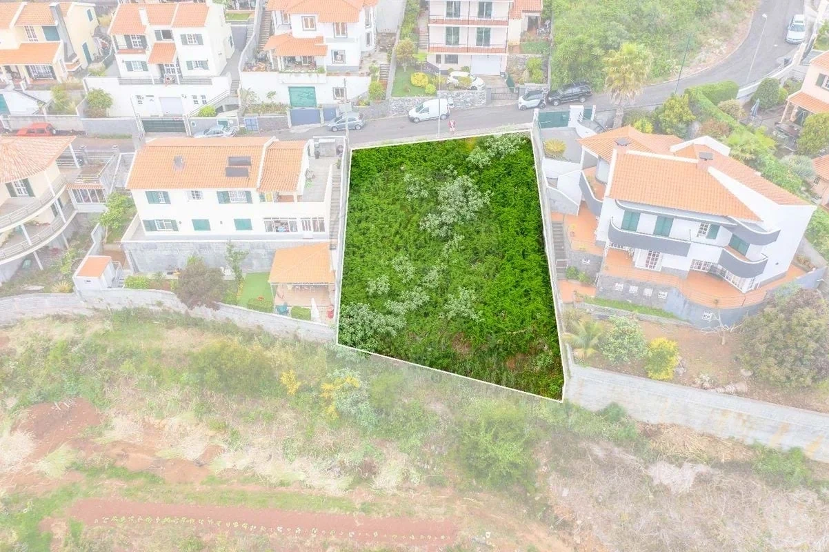 1 - verkoop terrein santa cruz madeira portugal