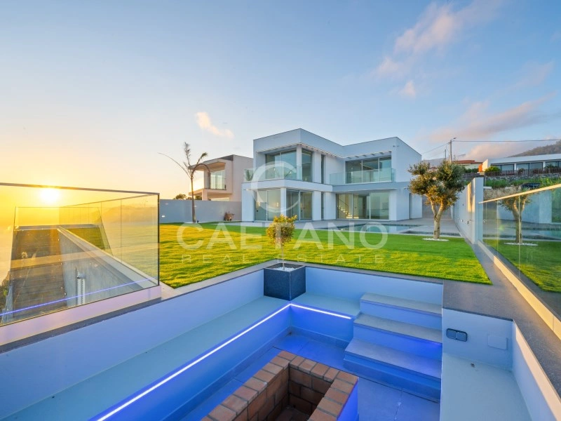 1 - house for sale in canhas madeira portugal