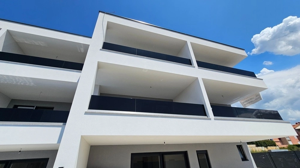 2 - venta apartamento frente al mar novigrad istria croacia