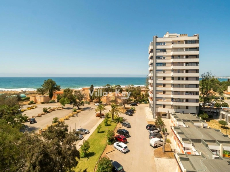 Apartamento con piscina