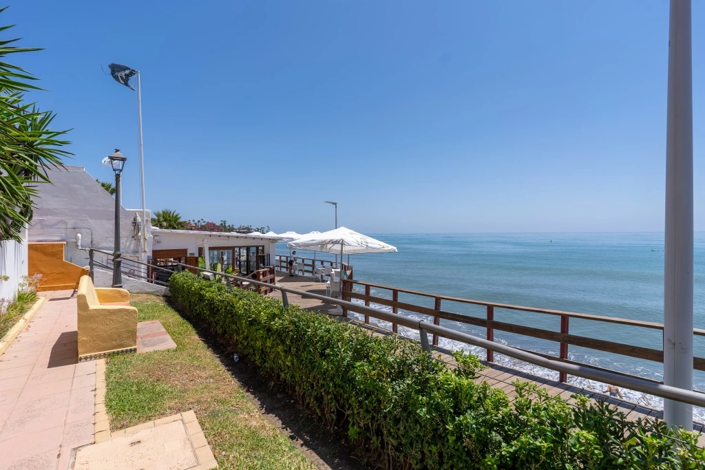 1 - venta apartamento a pie de playa estepona - costa del sol andalucía españa