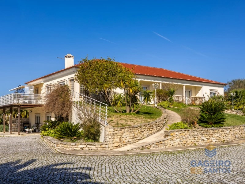 1 - house for sale in são martinho do porto centro region portugal