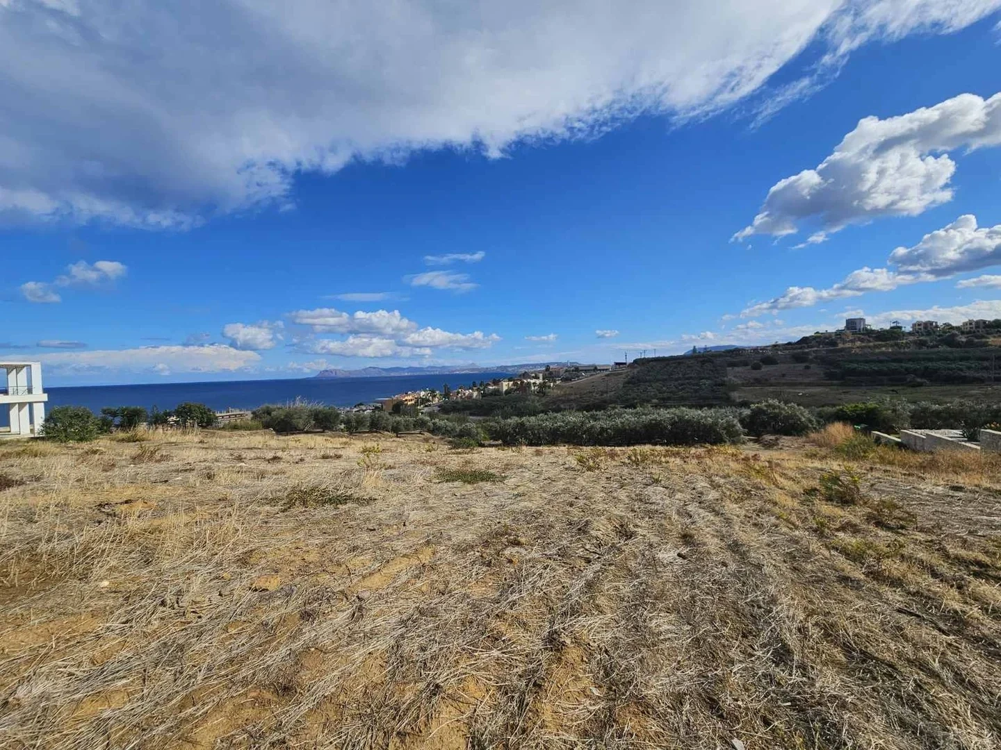 1 - vente terrain vue mer agía marína crète grèce