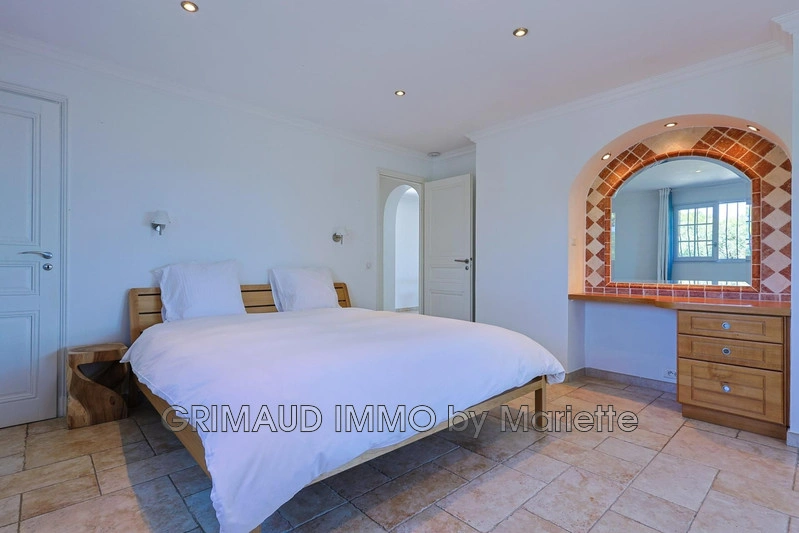2 - verkauf haus meerblick grimaud var frankreich