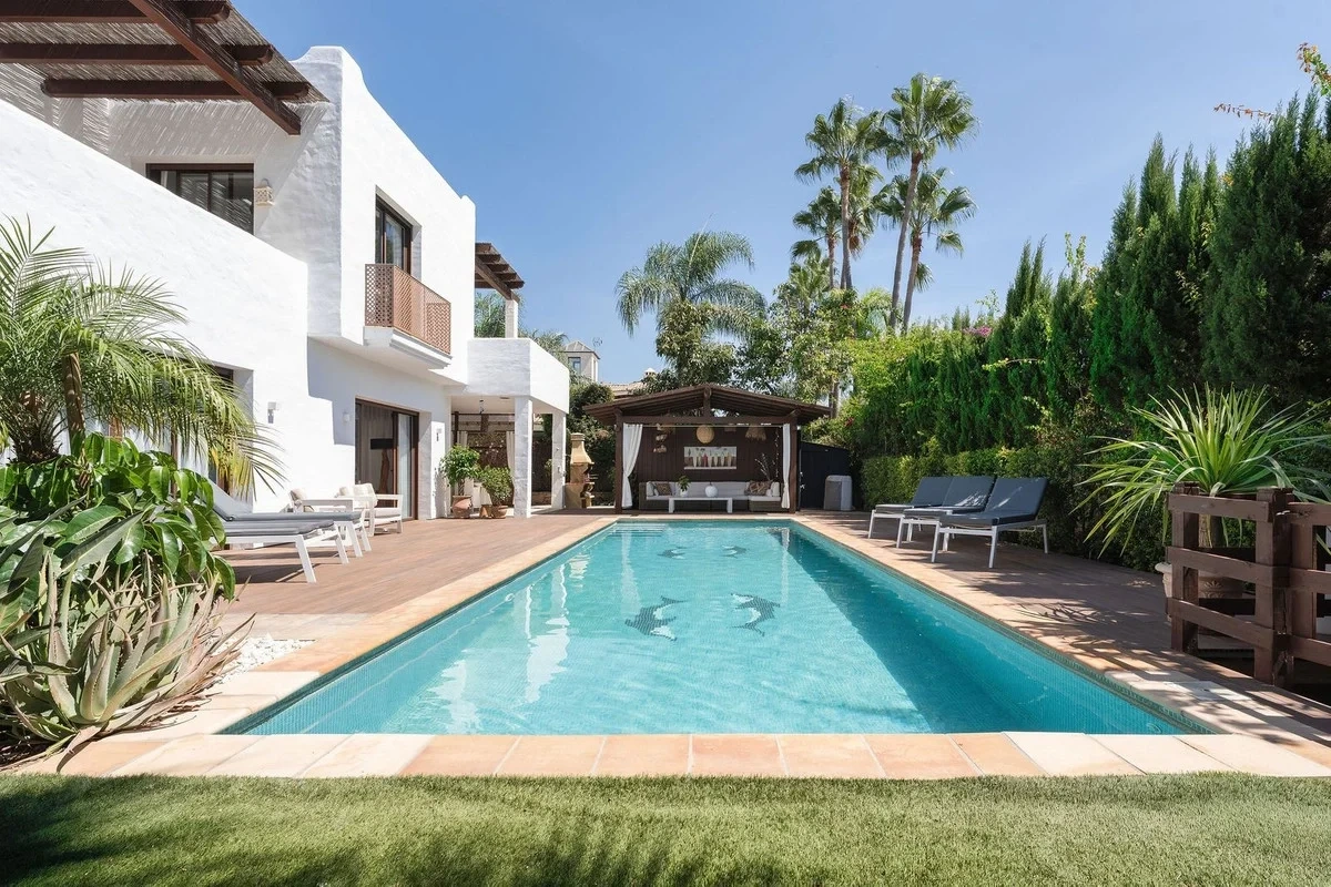 2 - venta casa a pie de playa san pedro de alcántara andalucía españa