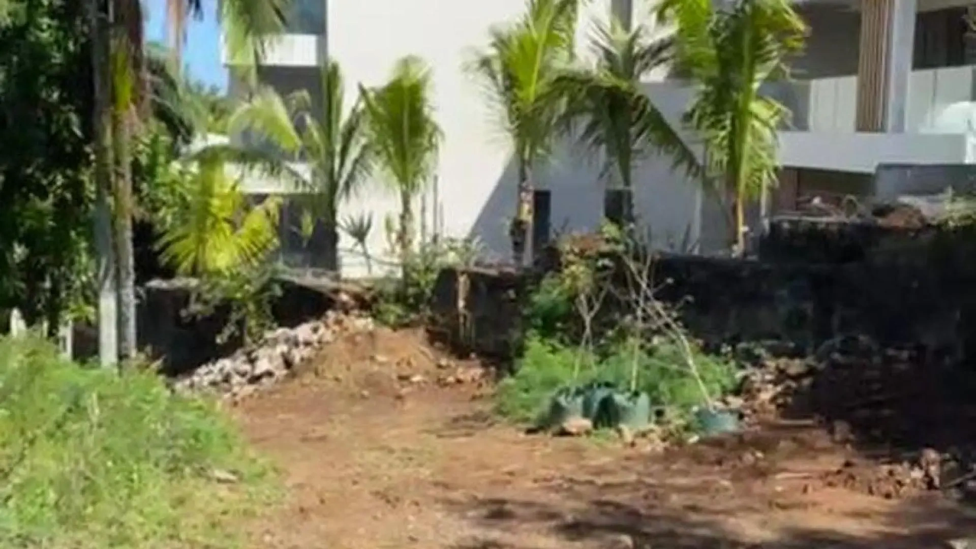 2 - plot of land for sale in pointe aux canonniers pamplemousses mauritius