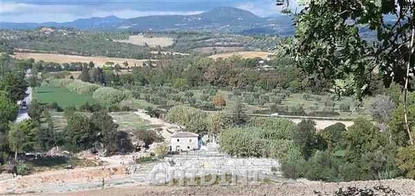 2 - business for sale in manciano tuscany italy