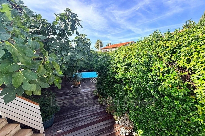 2 - house for sale in marseille bouches-du-rhône france