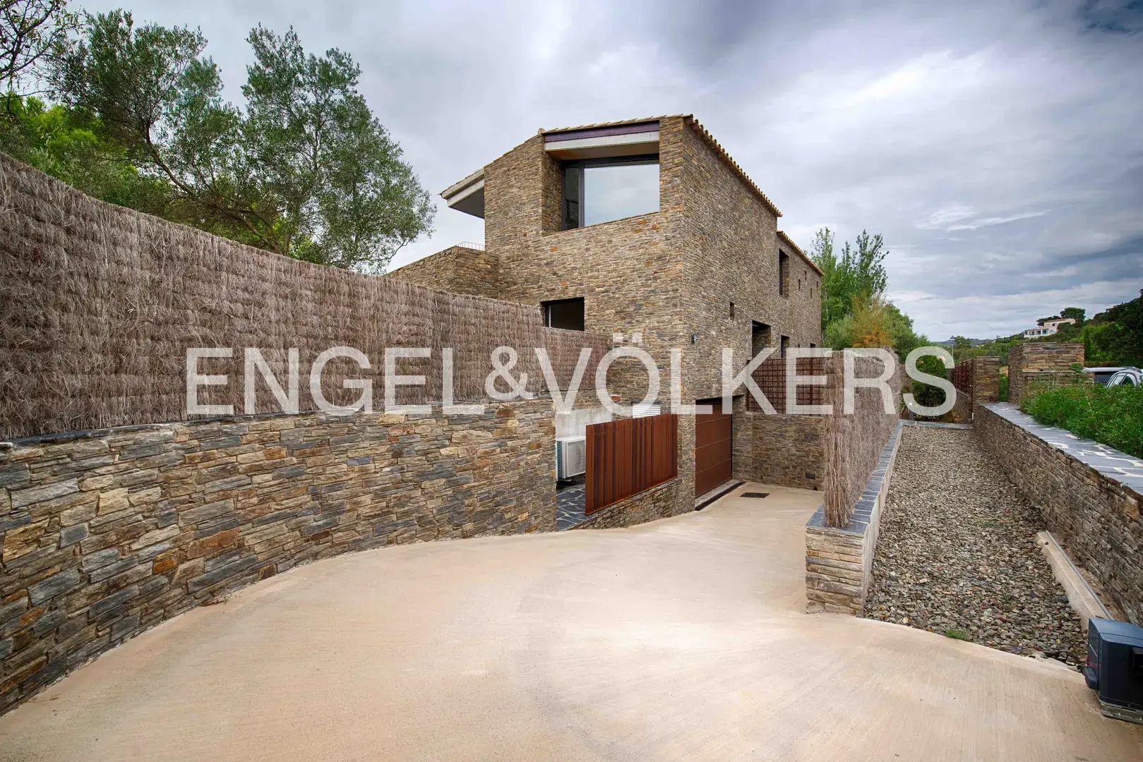 1 - house for sale in cadaques catalonia spain