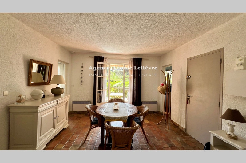 Apartamento con piscina