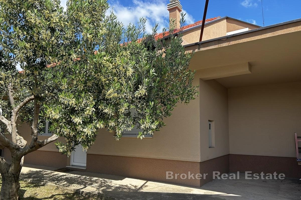 2 - venta casa a pie de playa split split-dalmacia croacia