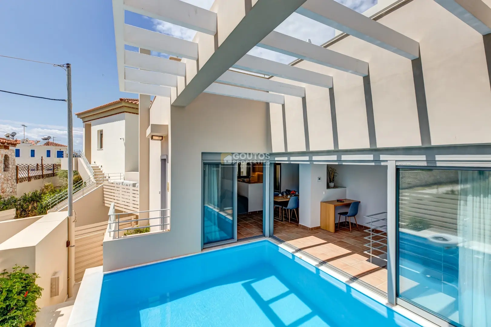 2 - venta apartamento a pie de playa porto cheli peloponeso grecia