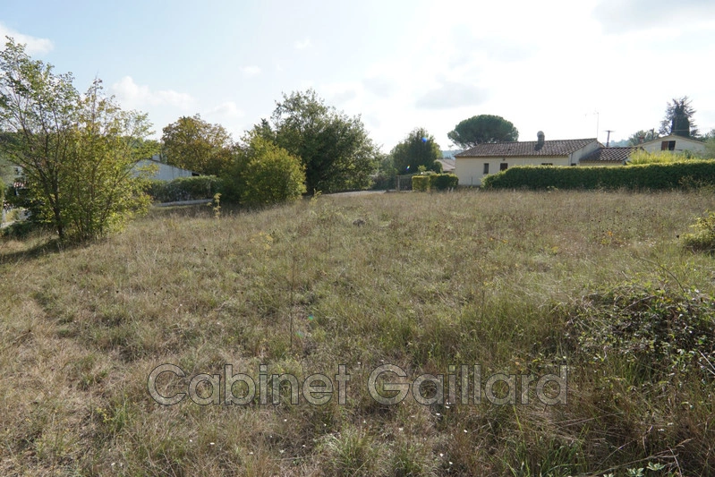 Grundstück von 1 596 m²