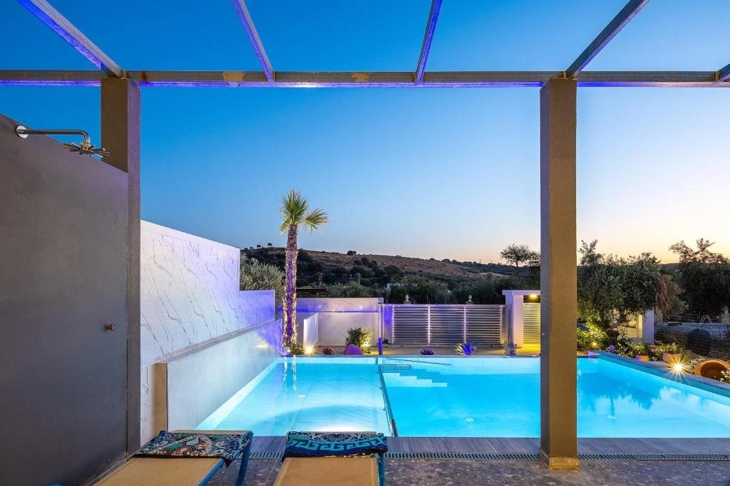 2 - venta casa roumelí creta grecia