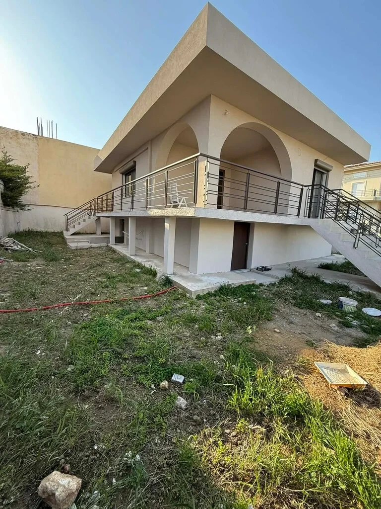 2 - venta casa a pie de playa spata-artemida ática grecia