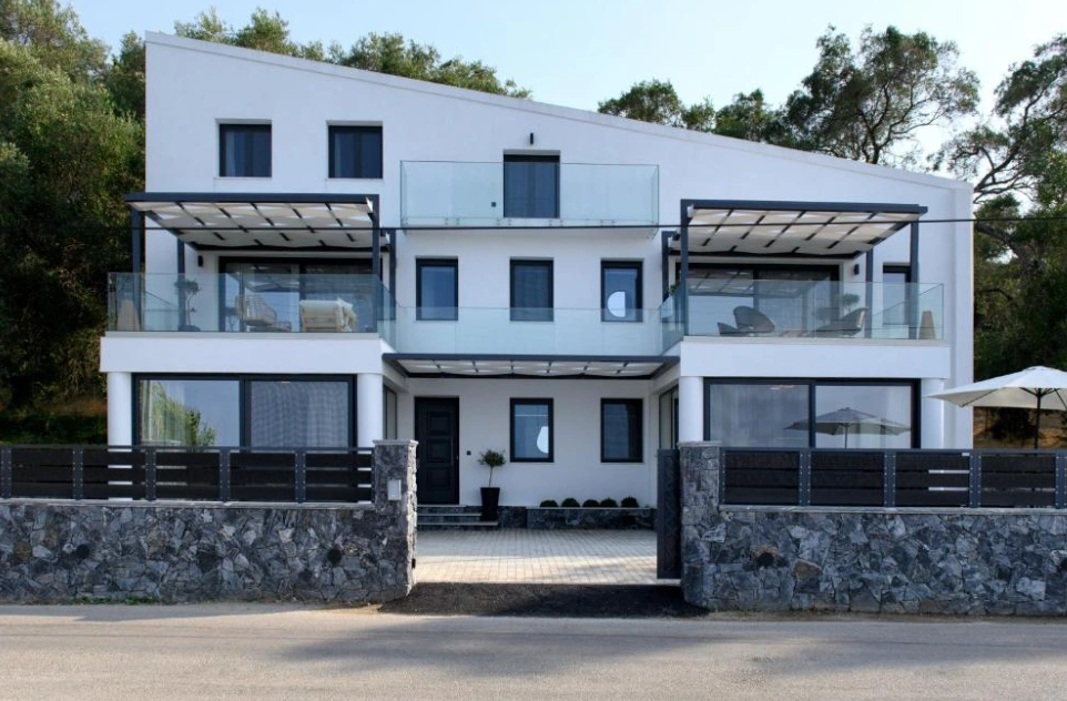 2 - vente maison vue mer psaras îles ioniennes grèce