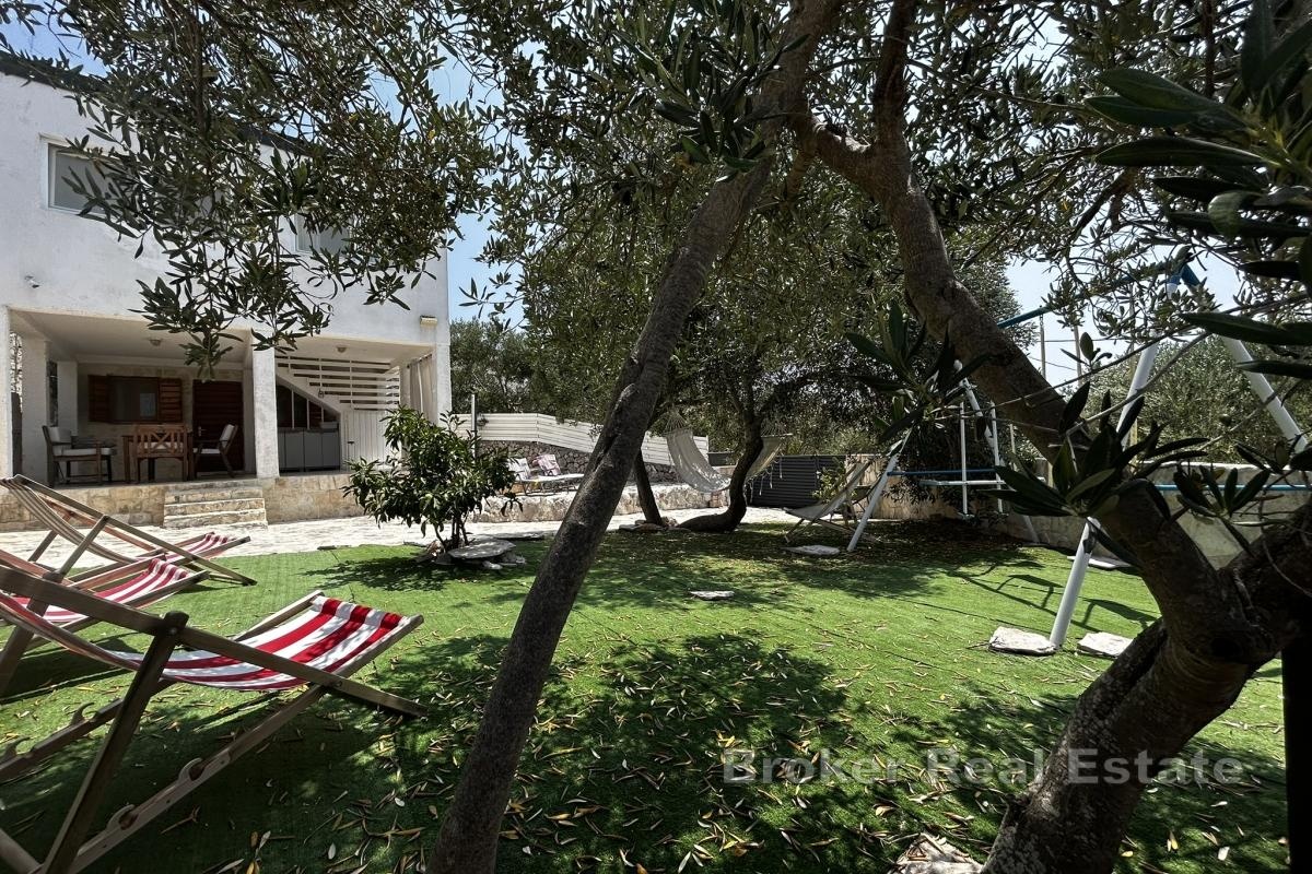 2 - venta casa vista al mar drvenik split-dalmacia croacia