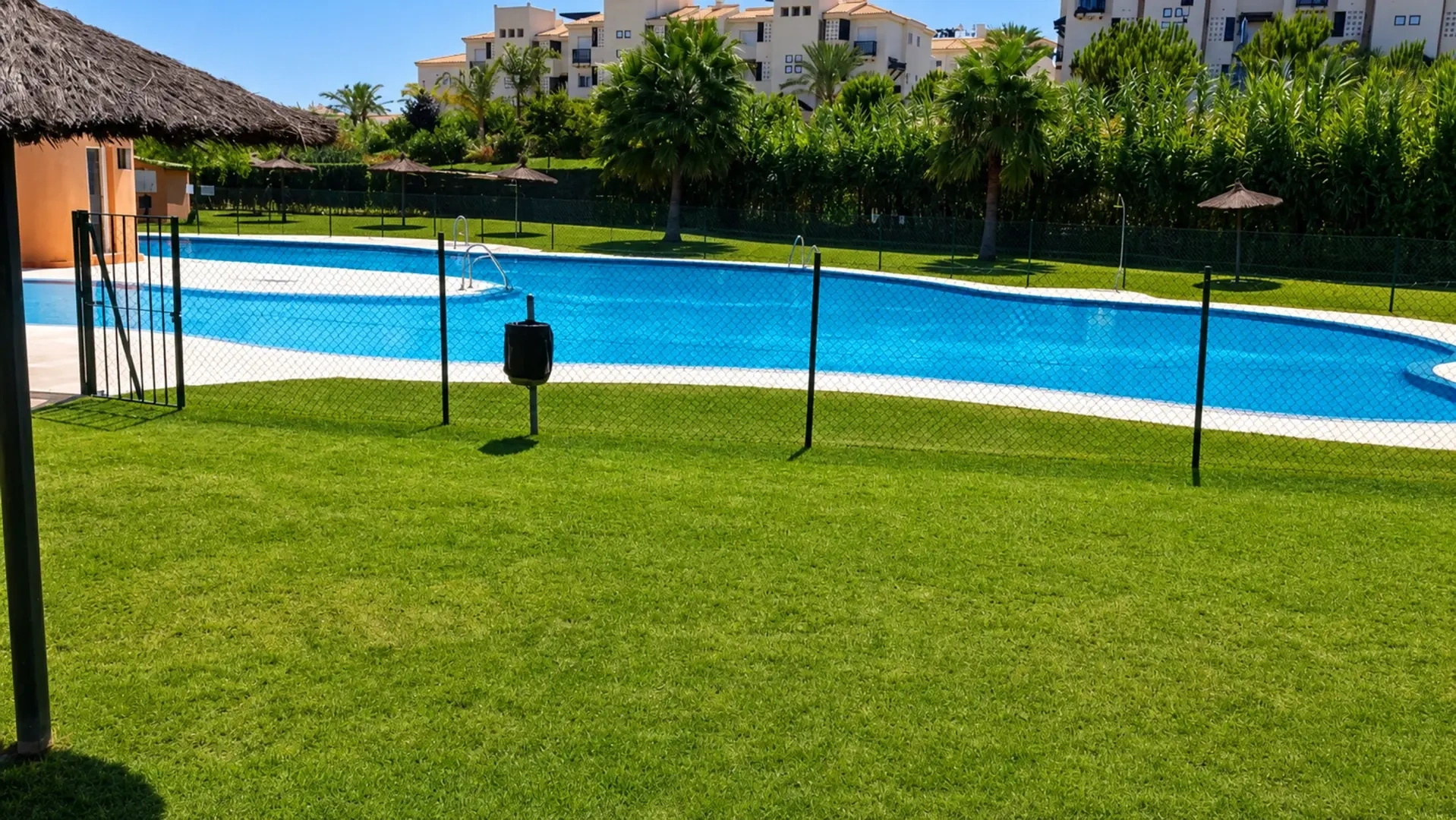 2 - vendita appartamento spiaggia a piedi manilva andalusia spagna
