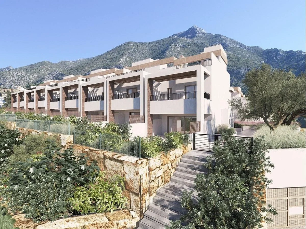 2 - vendita casa vista mare istan andalusia spagna