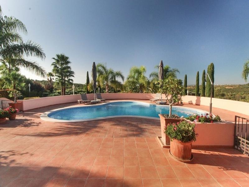 2 - house for sale in portimão algarve portugal