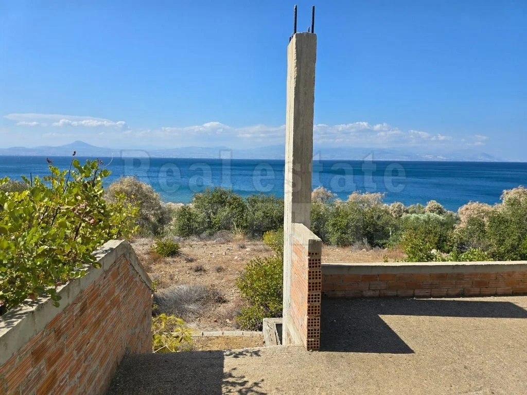 1 - venda casa frente ao mar loutráki peloponeso grécia
