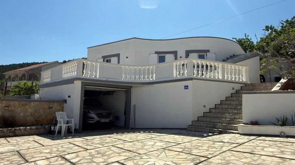 Casa vista de mar com 2 quartos