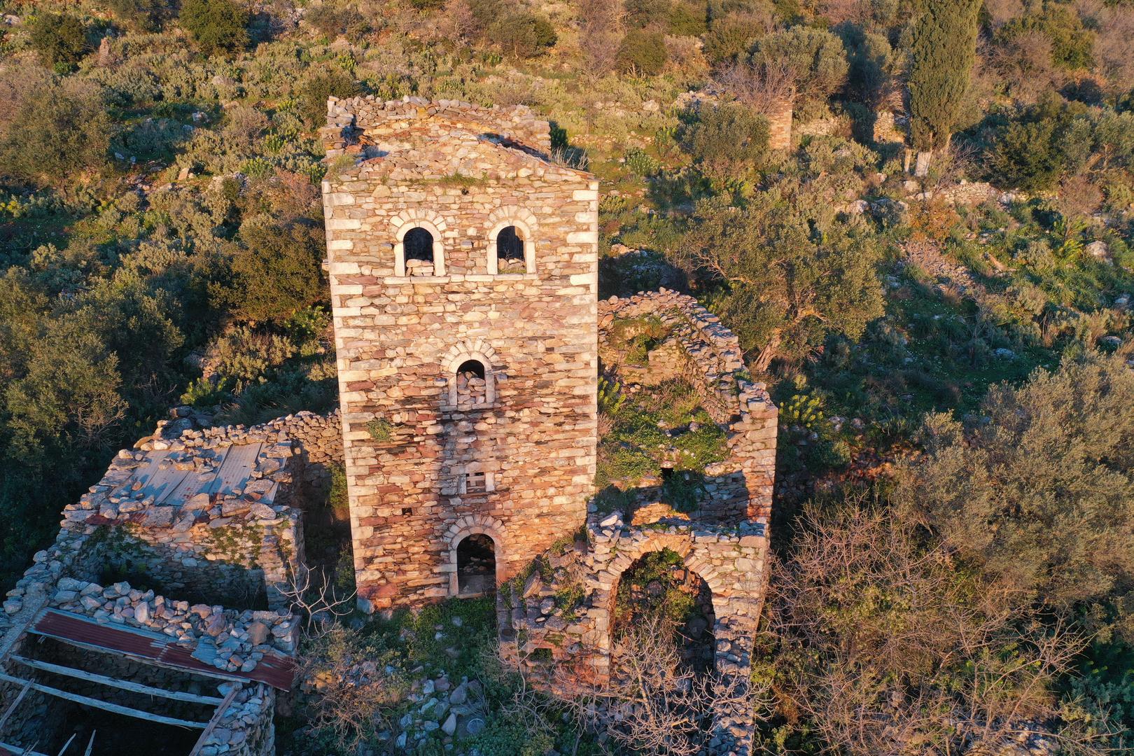 1 - venda edifício vista de mar plátsa peloponeso grécia
